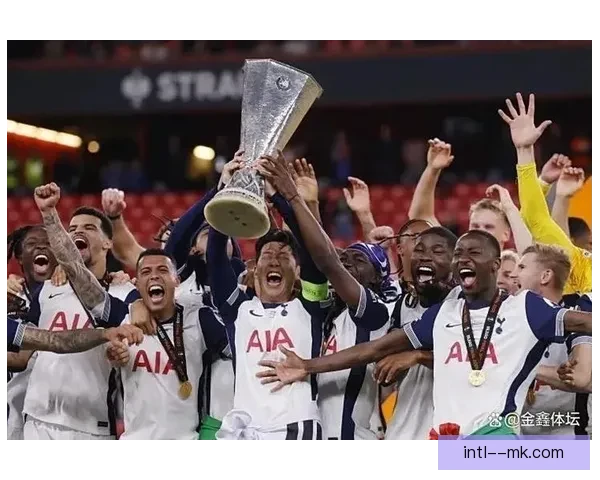 杜埃天价转会震动欧洲足坛大巴黎豪赌新星重塑冠军蓝图引发热议