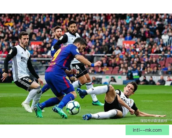 西甲巴塞罗那因杠杆争议被限期下月提交新财务方案直面财政压力考